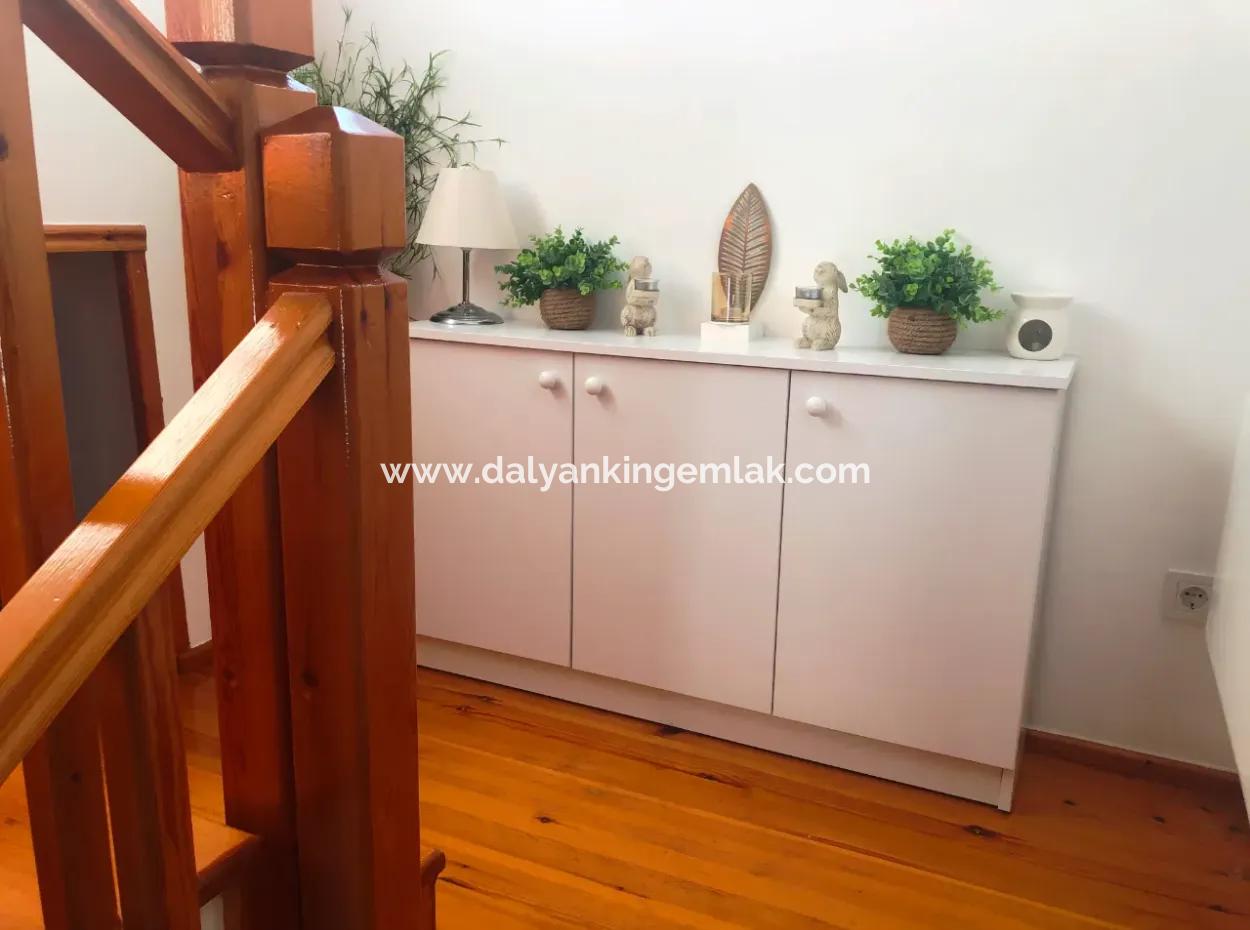 Elegant Detached Villa With Private Pool