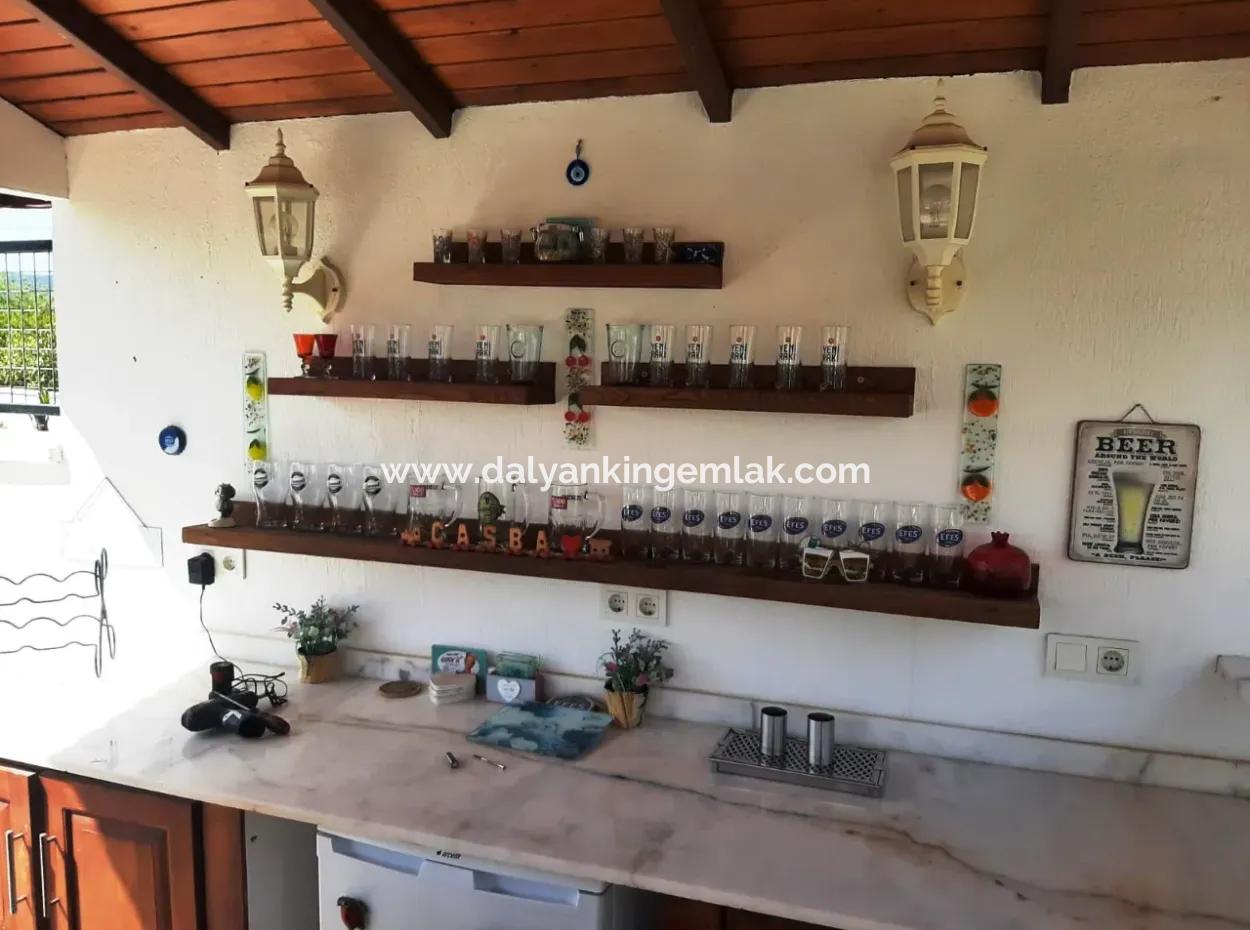 Elegant Detached Villa With Private Pool