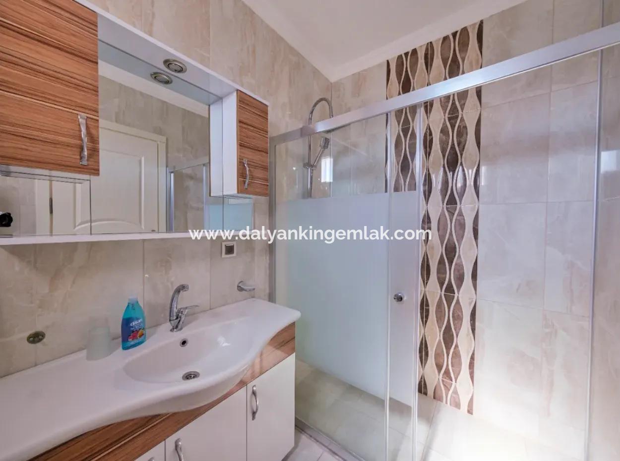 Modern 4 Bed Villa In Quiet Area