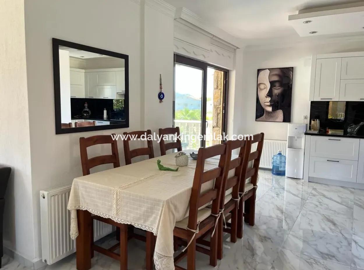 Stunning Detached Private Villa