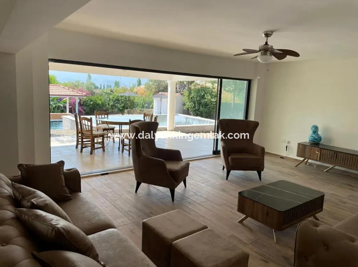 Candir Villa With Beach Views