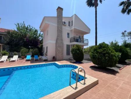 Pretty Complex Villa For Sale