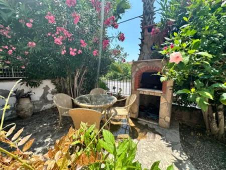 Pretty Complex Villa For Sale