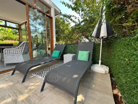 Stylish Semi-Detached Villa