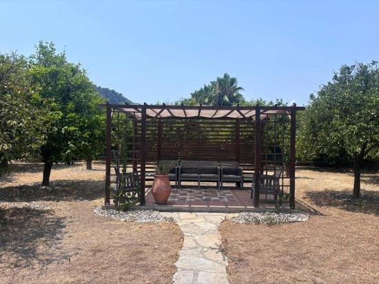 Традиционный Турецкий Дом С Большим Участком