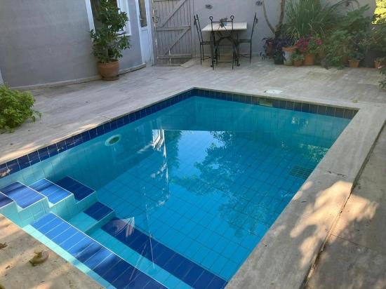 Уникальная Средиземноморская Вилла С Самостоятельными Апартаментами