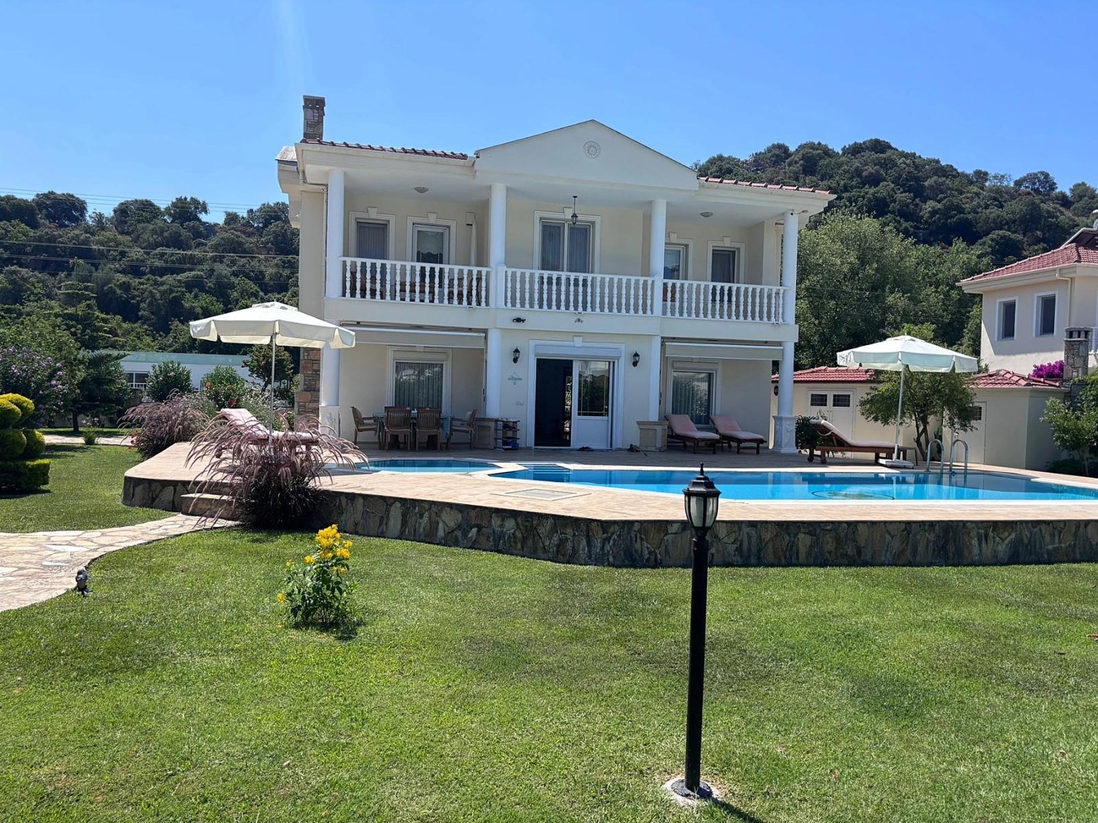 Dalyan Maraş Bölgesinde Muhteşem Villa.