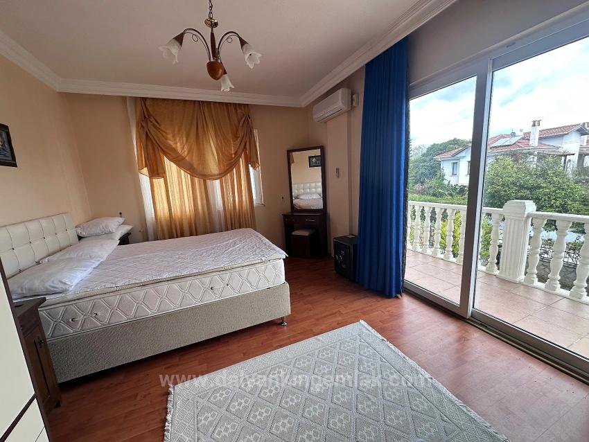 500M² Özel Arsa İçerisinde Karakterli Villa – Büyük Potansiyel Sunuyor