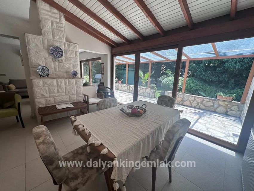 Dalyan Merkezde Gizli Bahçeye Sahip Satılık Dubleks