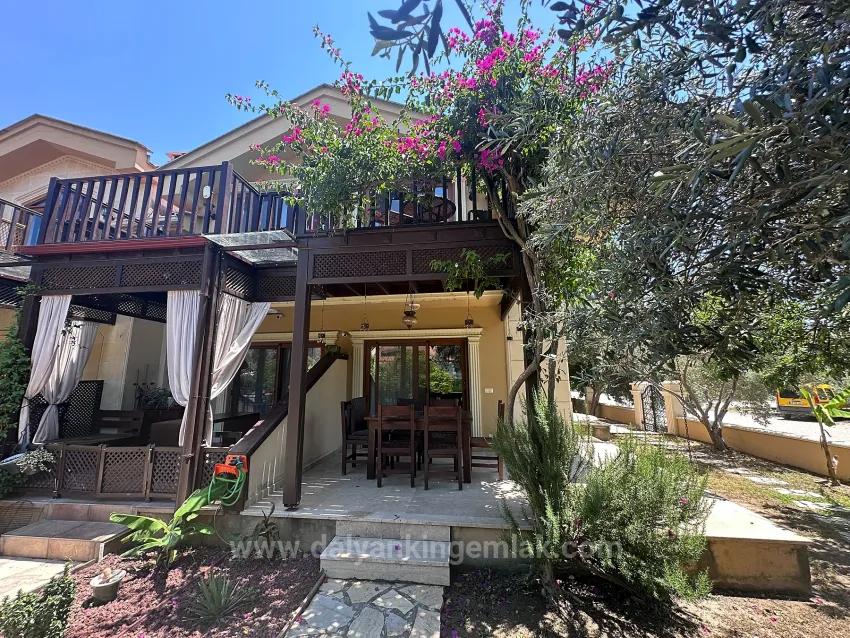 Ortaca Dalyan Mah. Satılık 4+1 Villa - 180 m²