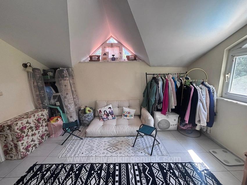 Dalyan Marmarlı Da Doğayla İç İçe Triplex Villa