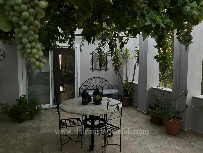 Müstakil Daireli Eşsiz Akdeniz Villası