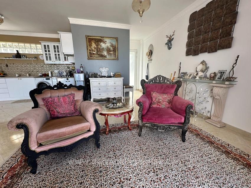 Gökbel’de Eşsiz Deniz Manzaralı 7 Odalı Lüks Malikâne – 5.000 M² Arsada Prestijli Bir Ya