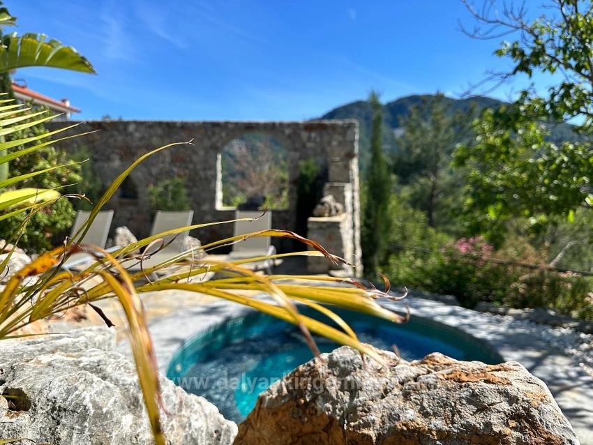 Dalyan Gökbel De Deniz Manzaralı Müstakil Villa