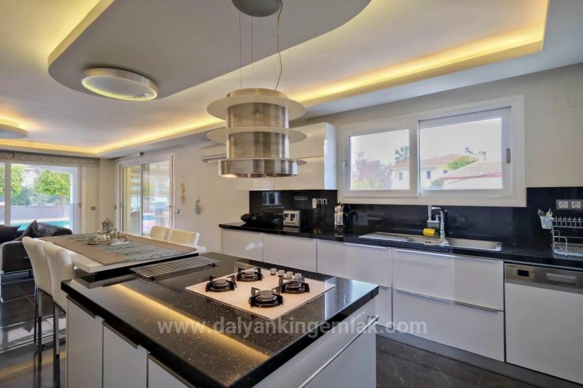 Dalyan Gülpınar’da Satılık Lüks Müstakil Villa
