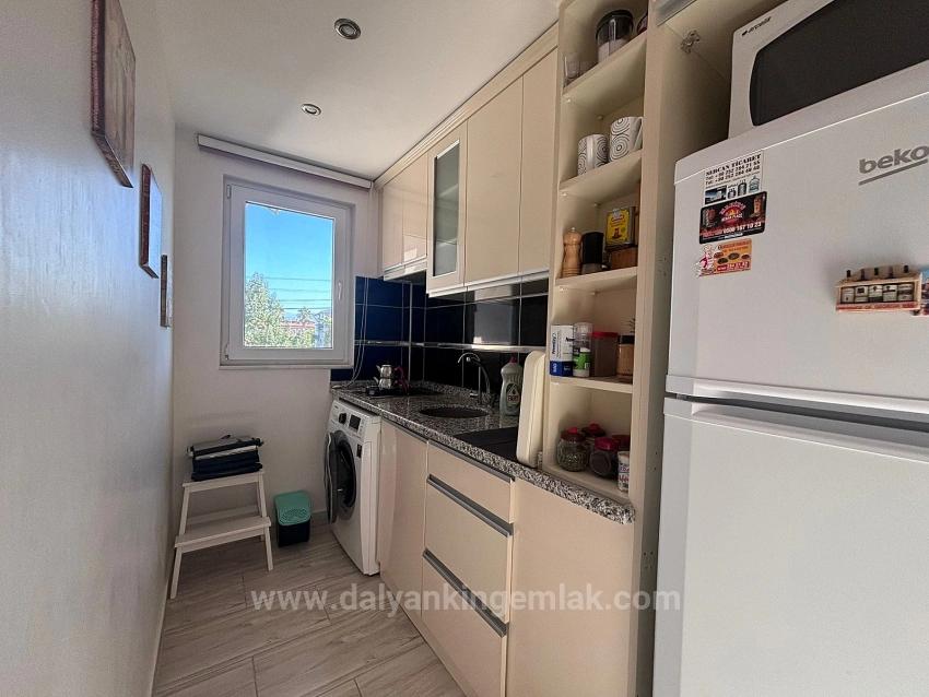 Birinci Kat, Şık Ve Bakımlı Tek Yatak Odalı Daire