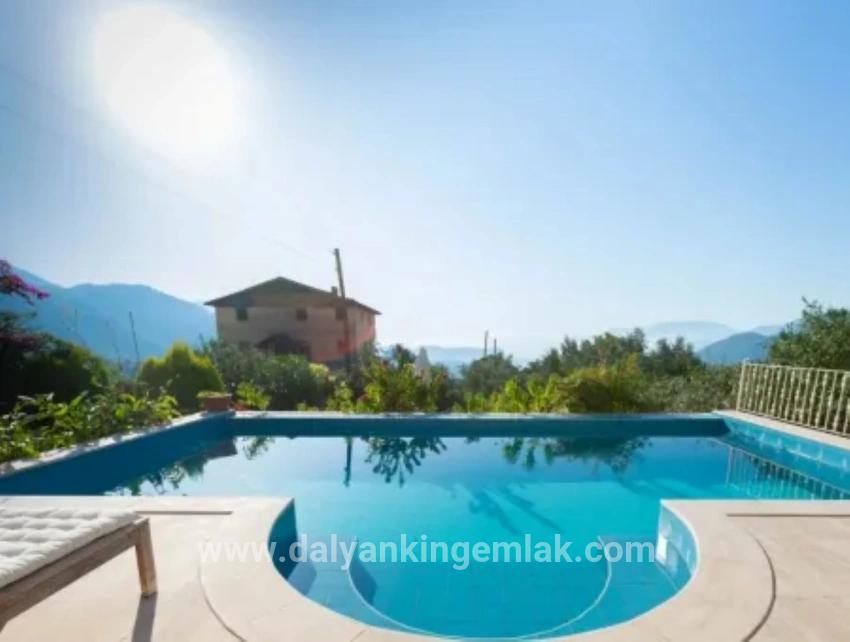 Ortaca Gökbel Mah. Satılık 3+1 Villa - 909 m²