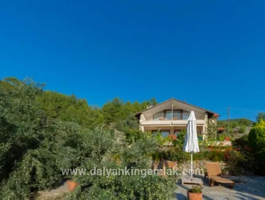 Ortaca Gökbel Mah. Satılık 3+1 Villa - 909 m²