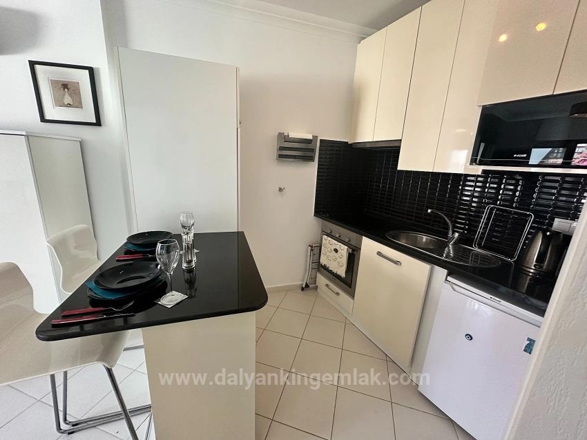 Nehirle Bütünleşen Modern Şıklık