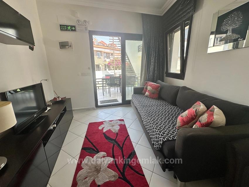 Nehirle Bütünleşen Modern Şıklık