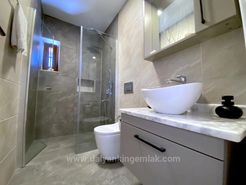 Dalyan Okçular Da Geniş Arsa Üzerinde Satılık Müstakil Villa