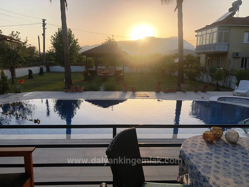 Dalyan Okçular'da 1000 M2 Arsa İçerisinde Satılık Dubleks