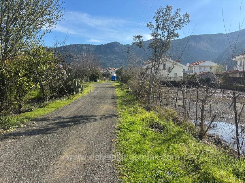 Muğla Dalyan Arıkbaşı’nda Satılık Konut İmarlı Köşe Parsel