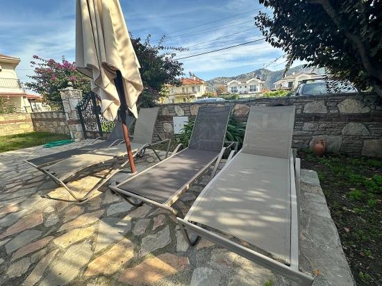 Metinler, Dalyan’da Dört Yatak Odalı Villa – Konfor, Işık Ve Dağ Huzurunun Buluştuğu Bir S