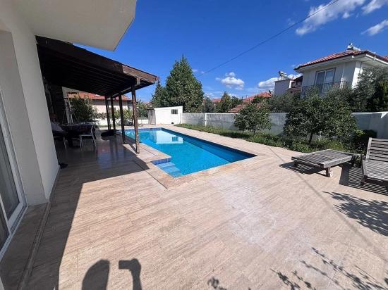 Dalyan Osmanağalar'da Satılık Villa