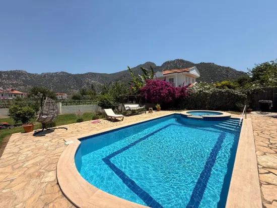 Dalyan Arıkbaşı Mevkiinde Satılık Bungalov