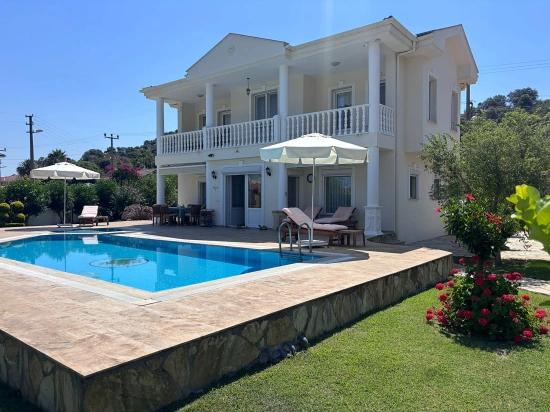 Dalyan Maraş Bölgesinde Muhteşem Villa.