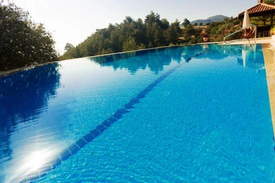 Dalyan Gökbel De Deniz Manzaralı Müstakil Villa