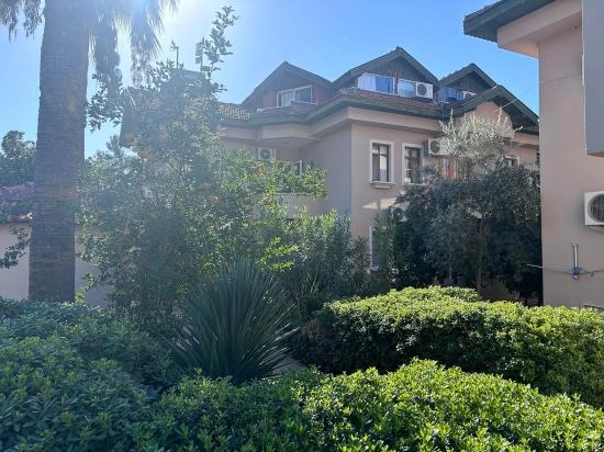 Dalyan Gülpınar 'Da Site İçerisinde Satılık 1+1 Daire