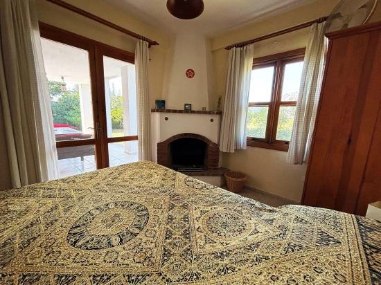 Dalyan Arıkbaşın Da Geleneksel Türk Mimarisi İzleri Taşıyan Satılık Müstakil Villa