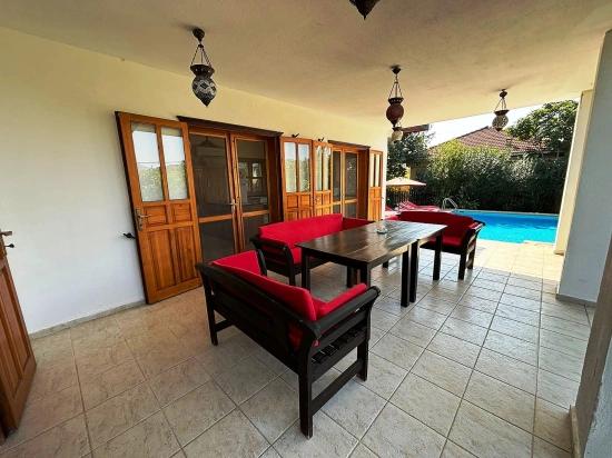 Dalyan Arıkbaşın Da Geleneksel Türk Mimarisi İzleri Taşıyan Satılık Müstakil Villa