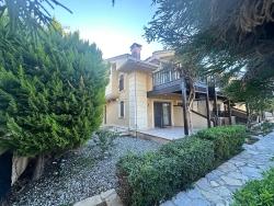 Dalyan Maraş Bölgesinde , Nehir Manzaralı Satılık Villa