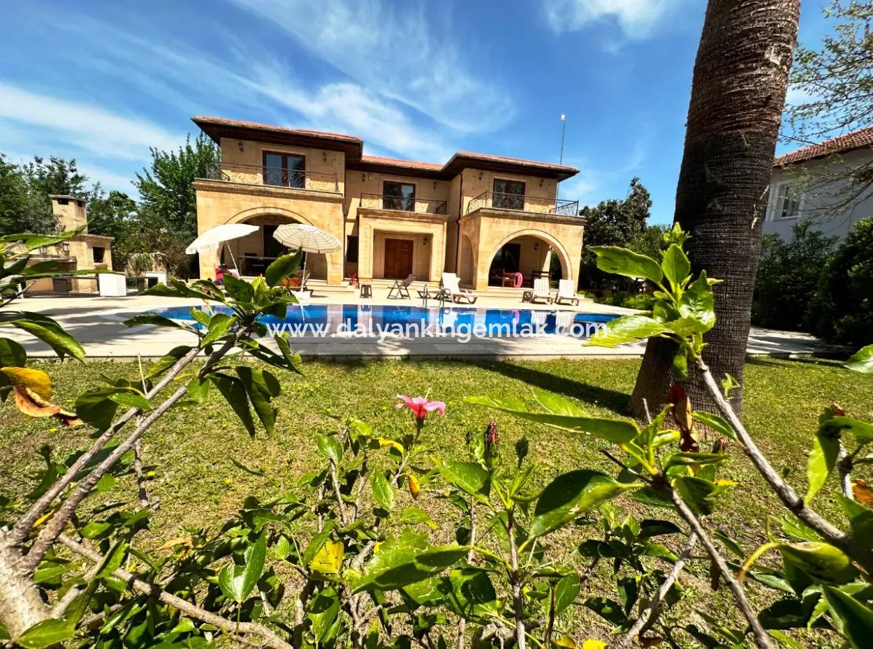 Dalyan Gülpınarda Kapodakya Taşından Yapılmış Konak Tarzı Villa