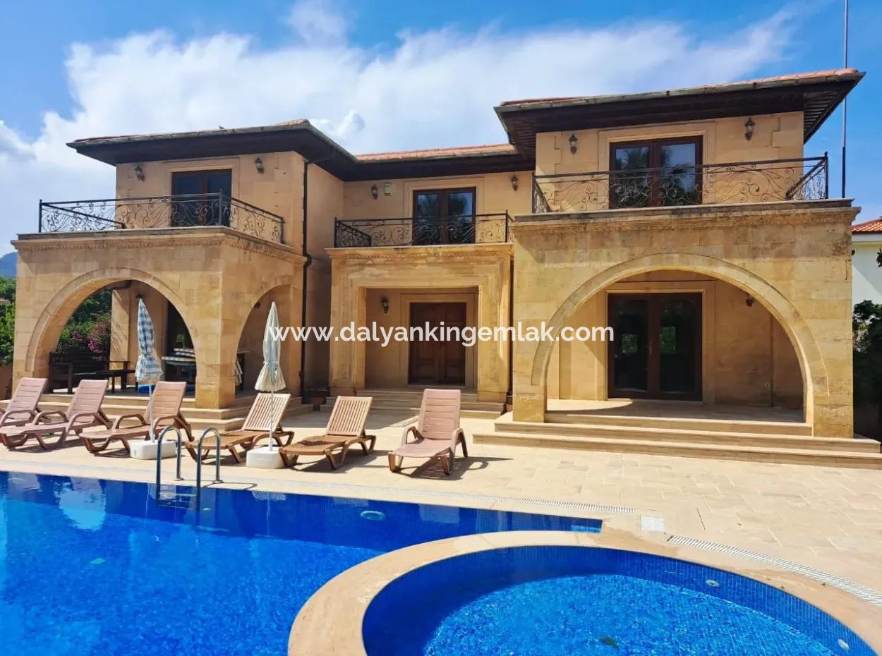 Dalyan Gülpınarda Kapodakya Taşından Yapılmış Konak Tarzı Villa