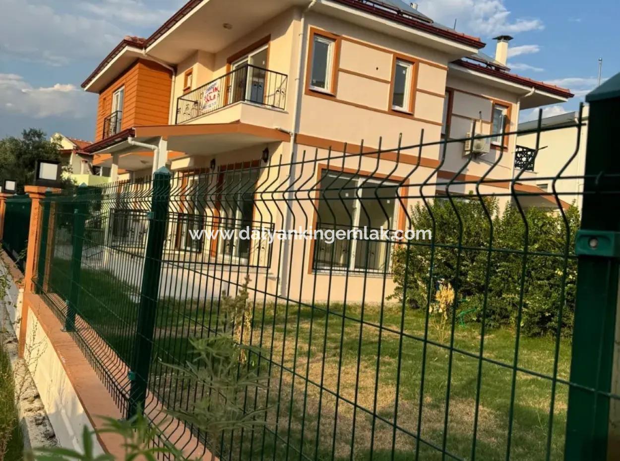 Ortaca Cumhuriyet Mahallesinde Satılık Dubleks Villa (Fiyat Düştü)