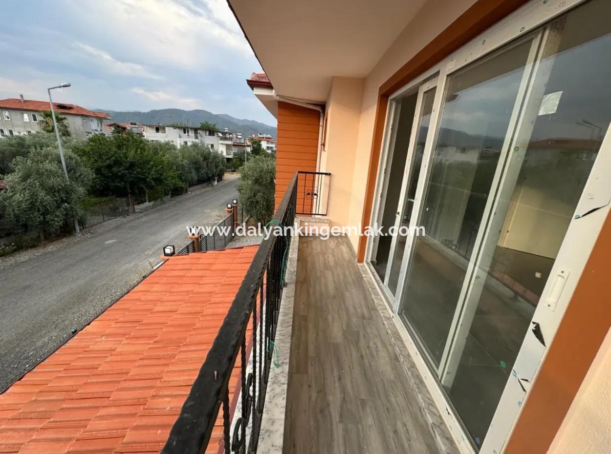 Ortaca Cumhuriyet Mahallesinde Satılık Dubleks Villa (Fiyat Düştü)