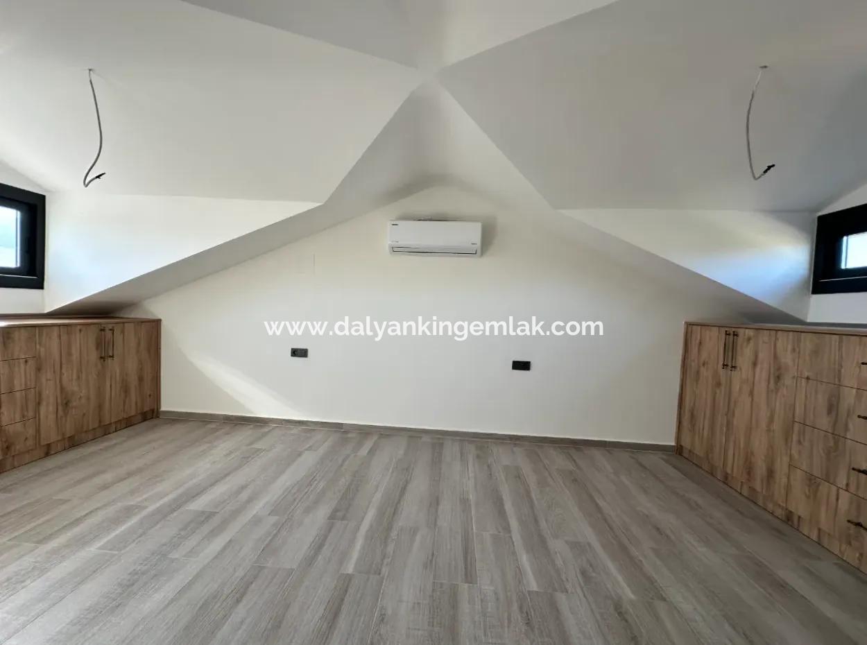 Dalyan Metinler  De Satılık Villa