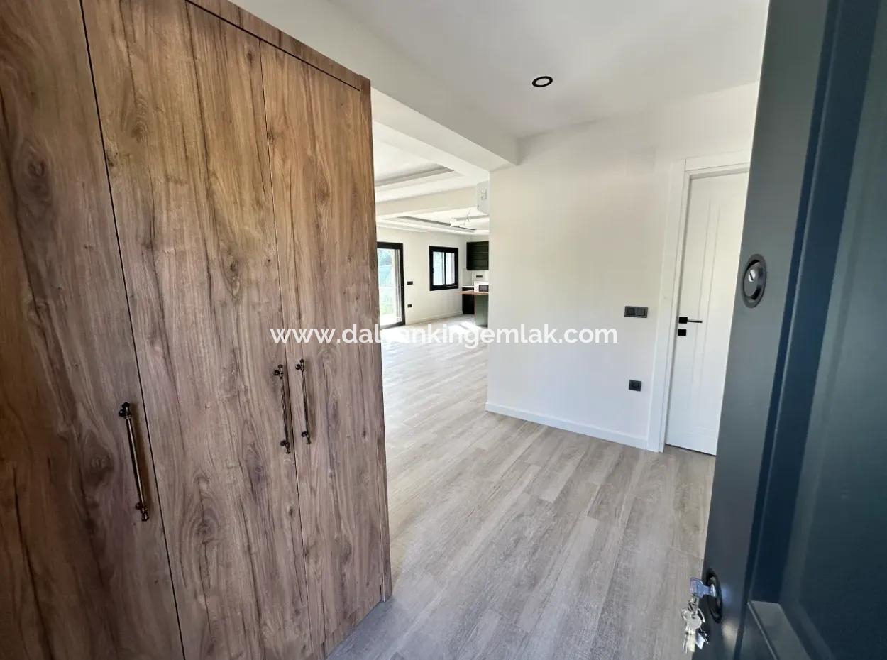 Dalyan Metinler  De Satılık Villa