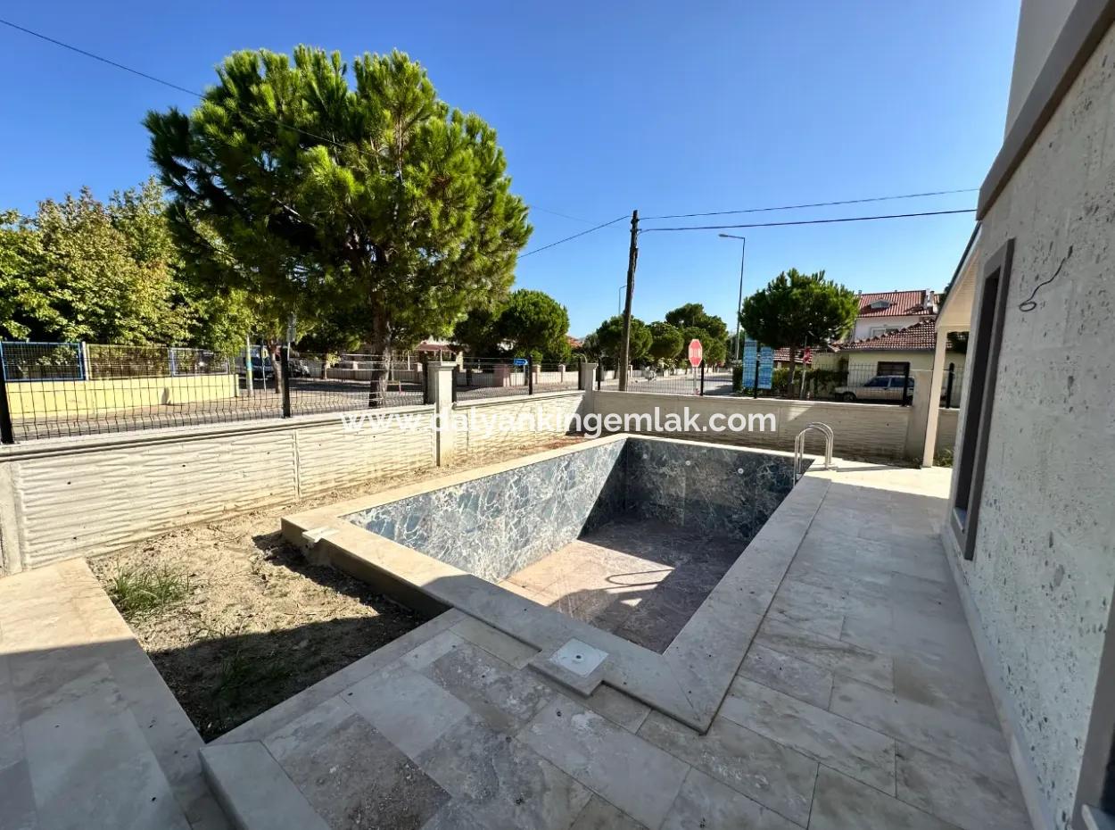 Dalyan Metinler  De Satılık Villa