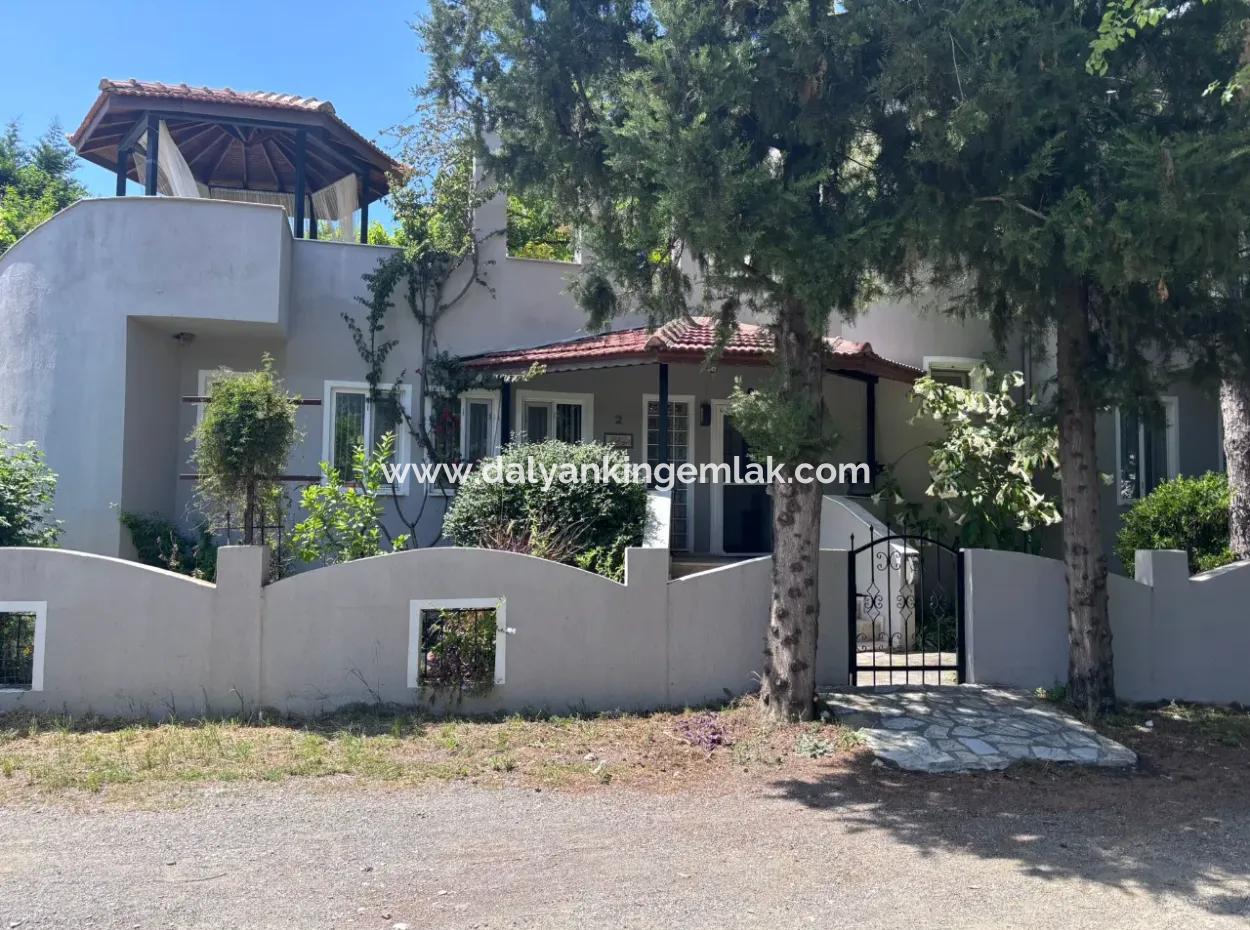Dalyan Arıkbaşında Satılık Villa