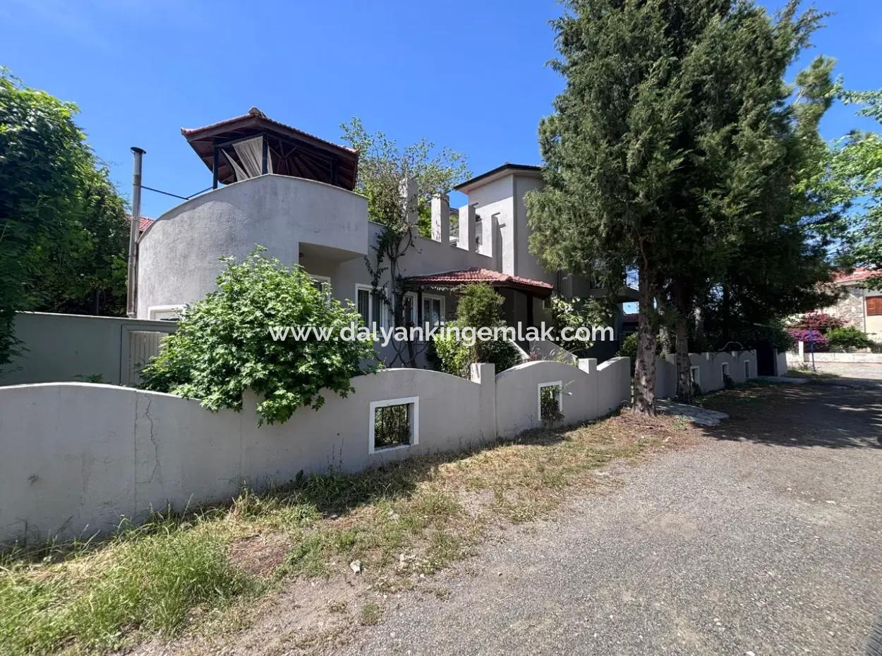 Dalyan Arıkbaşında Satılık Villa