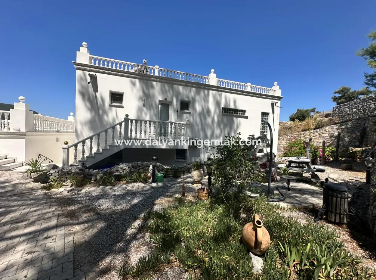 Dalyan Gökbel De Full İztuzu Plajı Ve Deniz Manzaralı Satılık Villa