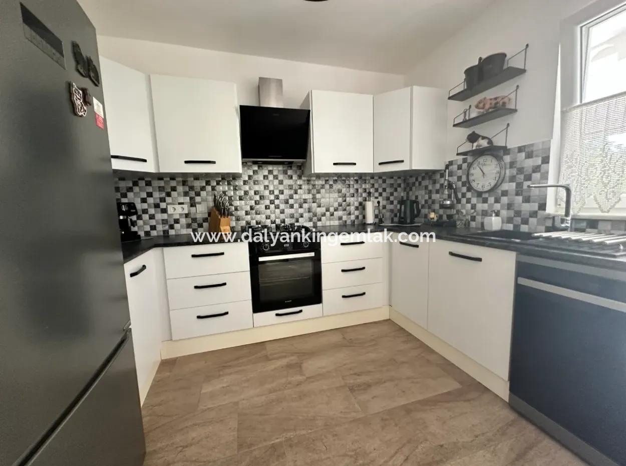 Okcular 3+2 Mustakıl Ev Ve Arsa