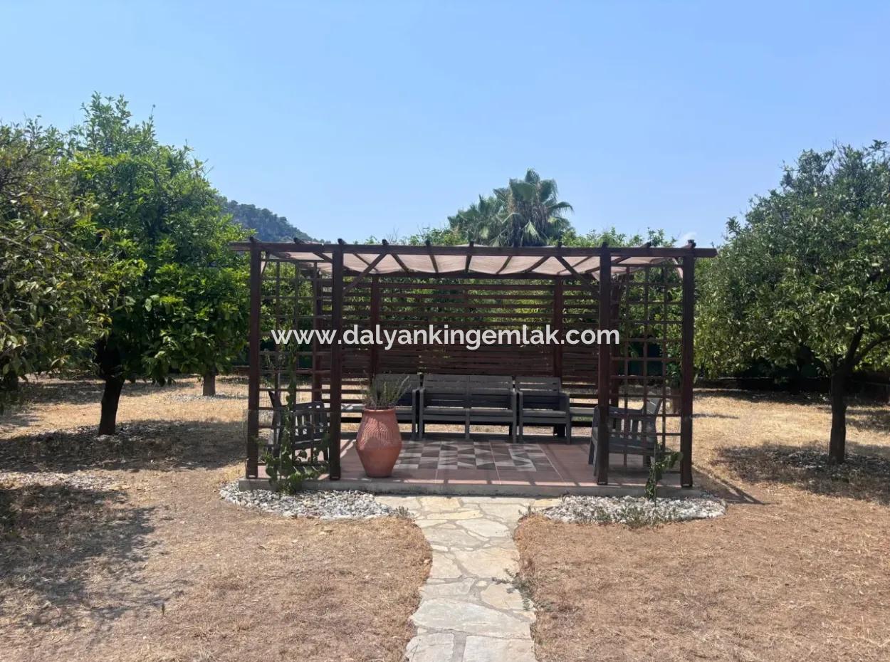 Okcular 3+2 Mustakıl Ev Ve Arsa