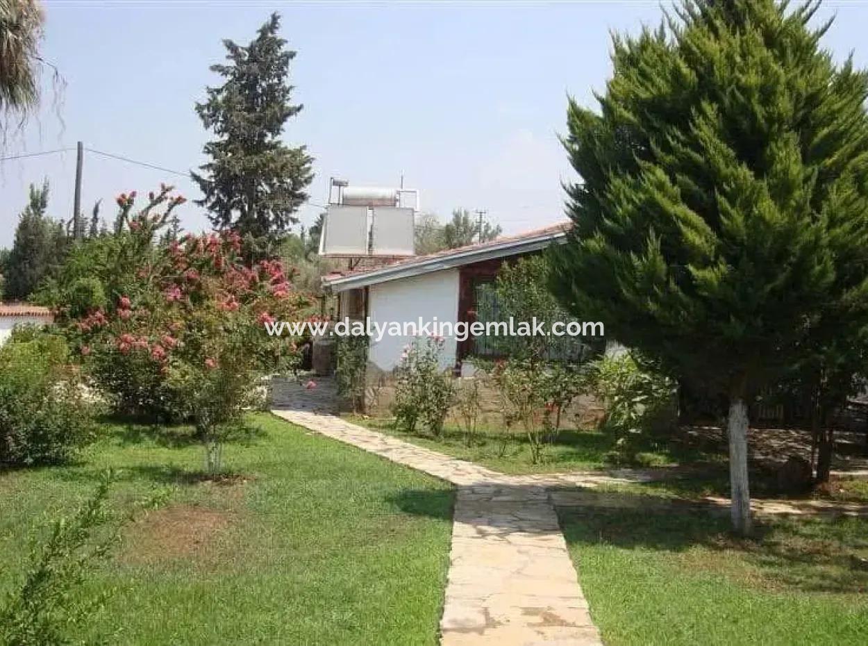 Dalyan Arıkbaşı Nda Satılık 1357 M2 Arsa İçersinde Bungalow