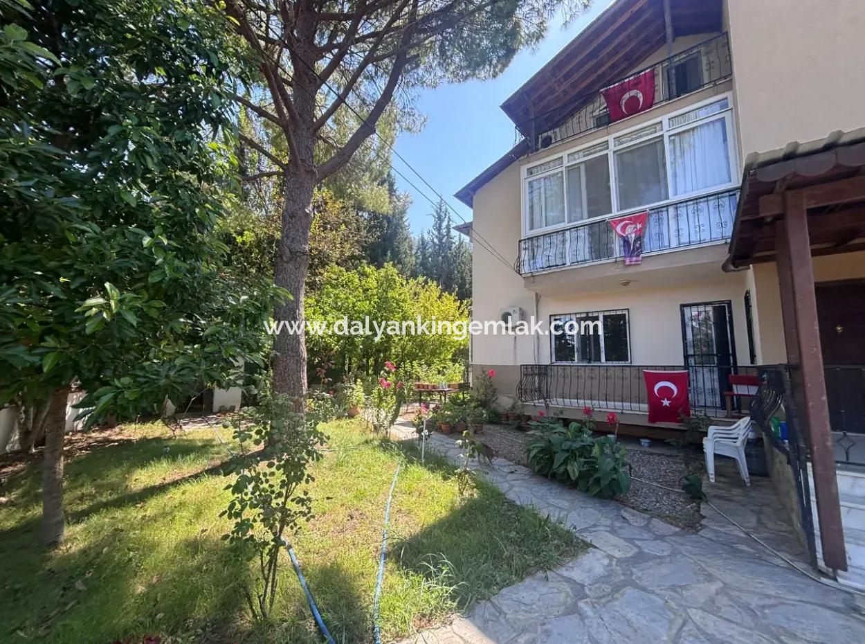Dalyan Marmarlı Da 4011 M2 Arsa İçerisinde Satılık Villa